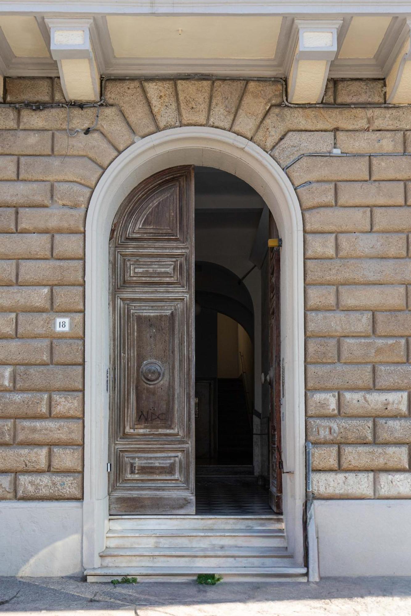 900 - Guest House Livorno Exterior foto